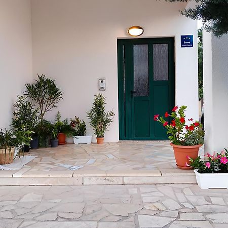 Lux Apartments וודיצה מראה חיצוני תמונה