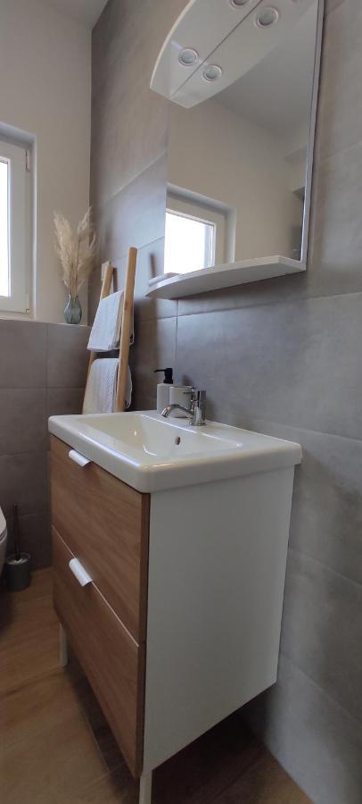 Lux Apartments וודיצה מראה חיצוני תמונה