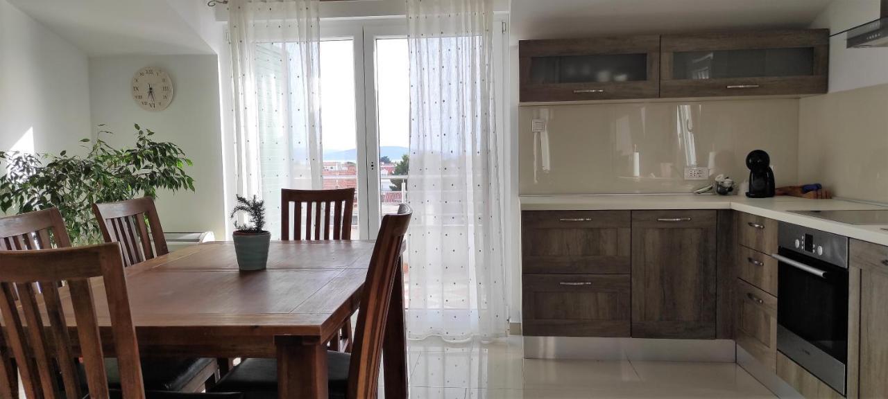 Lux Apartments וודיצה מראה חיצוני תמונה